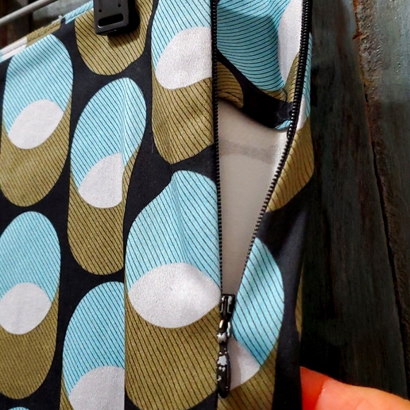 bentley a. Retro Geometric Print, Straight Legs, Size 6, NWOT - Picture 4 of 9